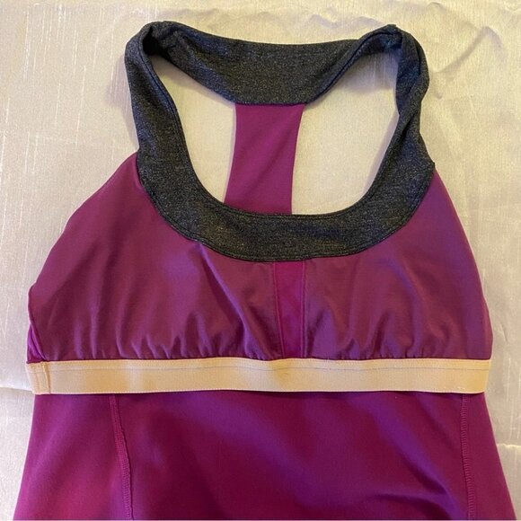 Lululemon Ladies Tank Size  10 Plum with Grey Heather trim - Picture 5 of 9